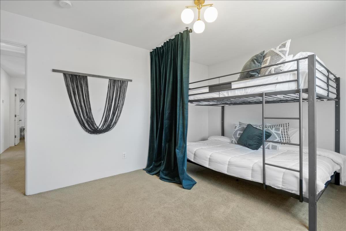 5 Bedroom 4 Bath Boutique Home Premium Location + Heated Pool Option Glendale Zewnętrze zdjęcie